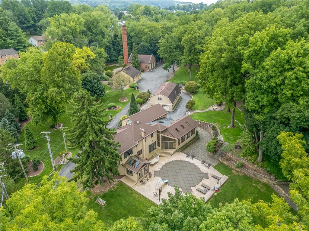 Property Photo: 475 S. Delaware Drive PA 18042
