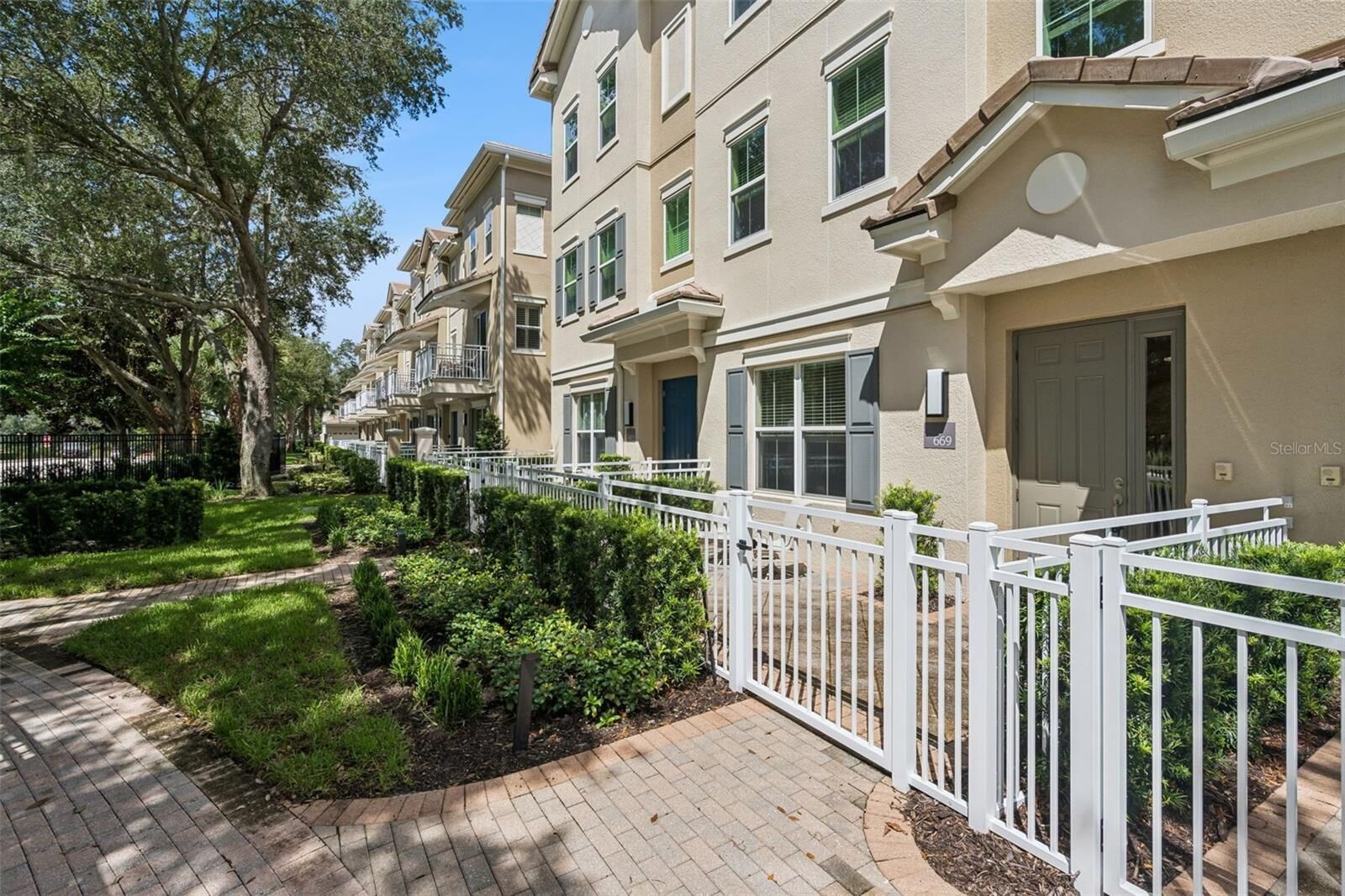 Property Photo:  669 Hangnest Lane  FL 32746 