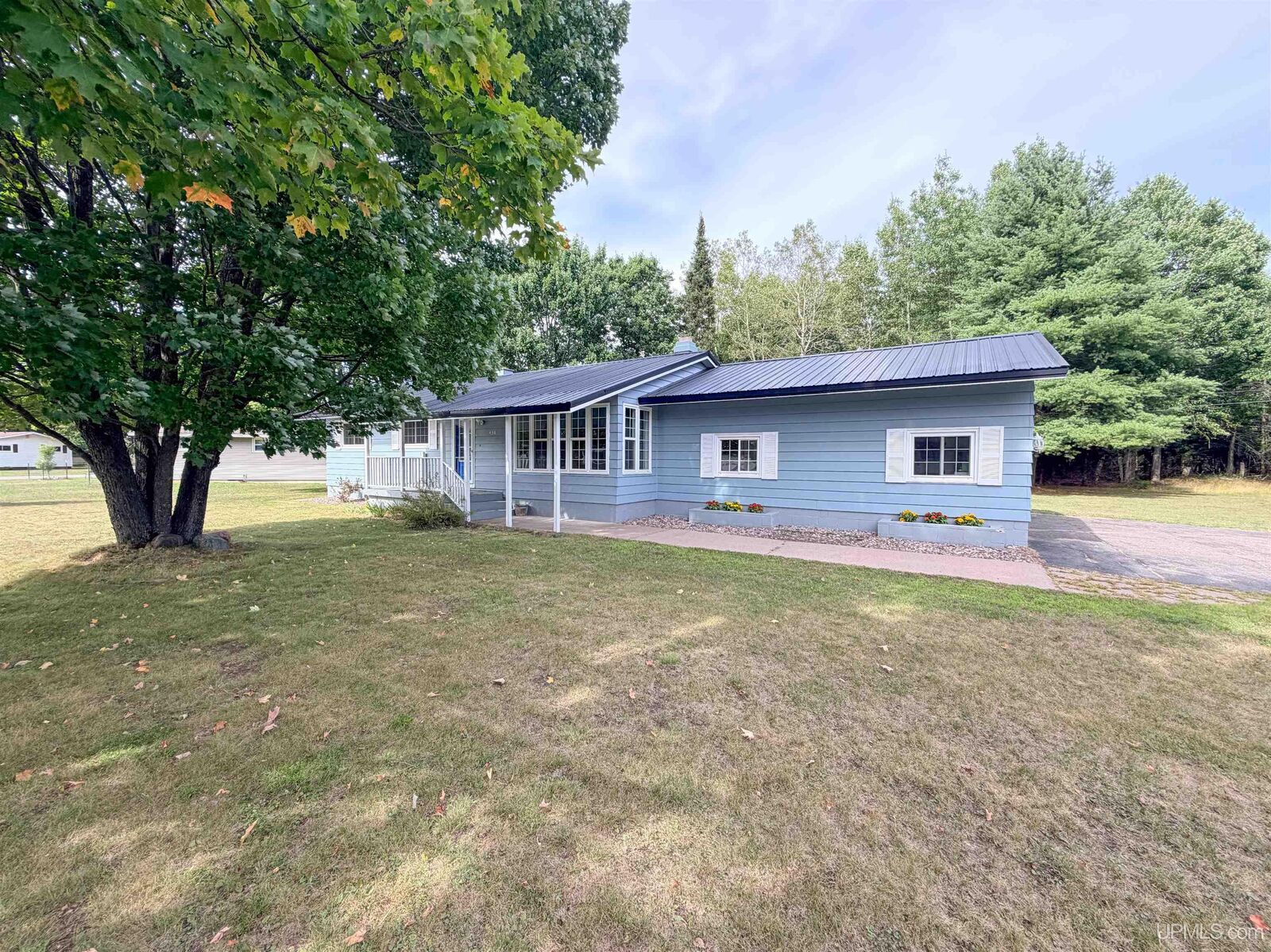 Property Photo: 438 W Washington Street MI 49841