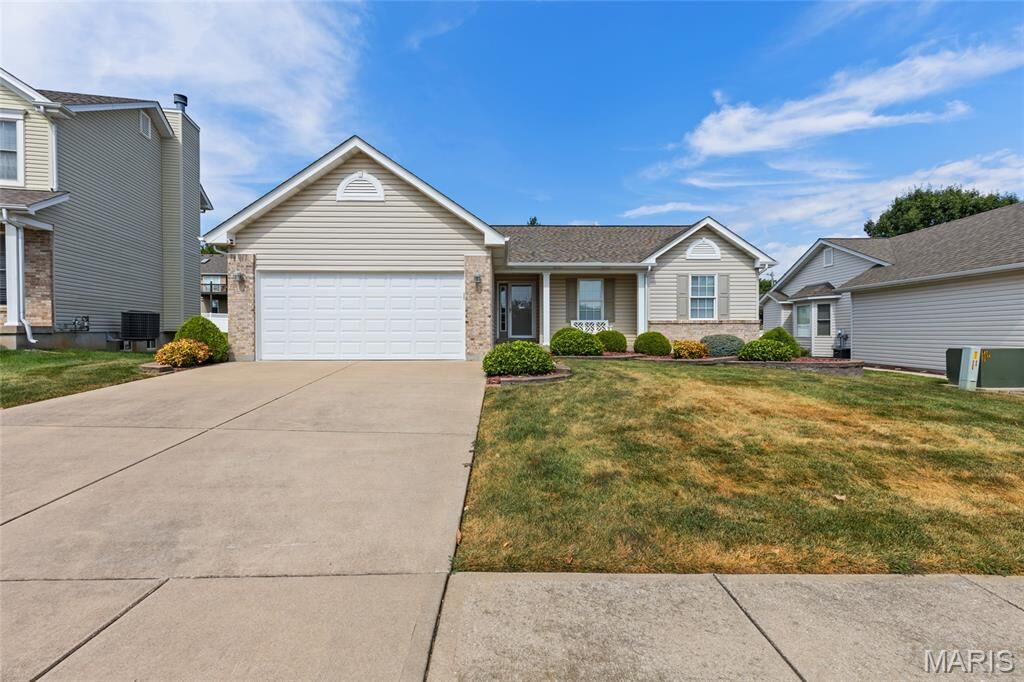 Property Photo:  2817 Grand Slam Drive  MO 63366 