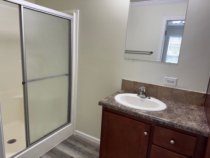 Property Photo:  1008 E Burdick Expy  ND 58701 