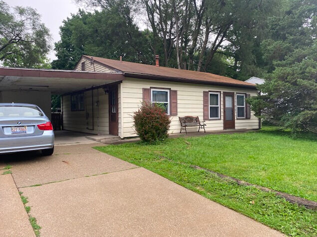 Property Photo:  1902 W Kirby Avenue  IL 61821 