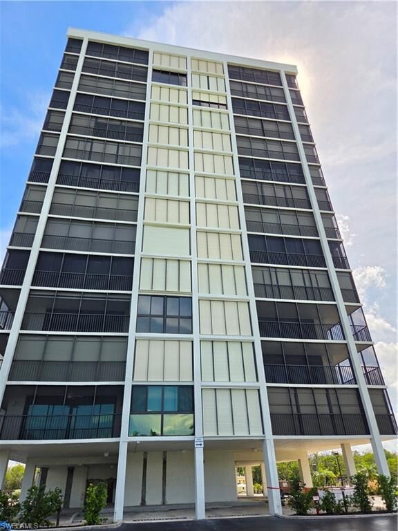 Property Photo:  26235 Hickory Blvd 9A  FL 34134 