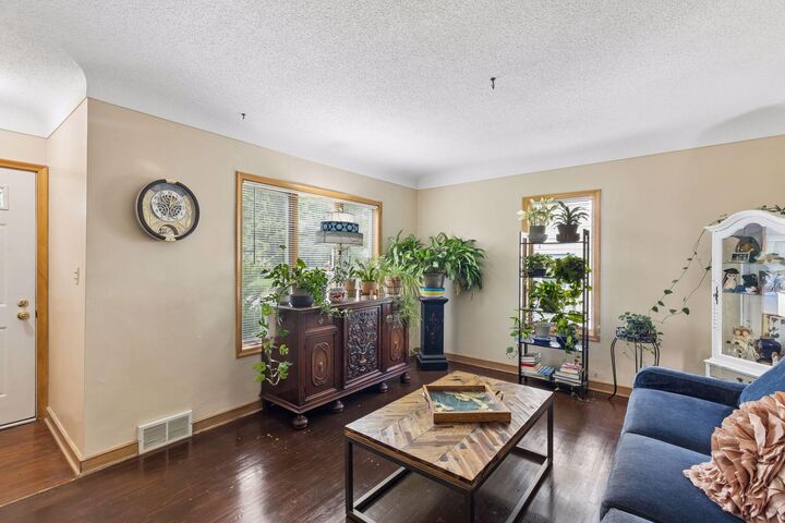 Property Photo: 1190 Ottawa Avenue MN 55118