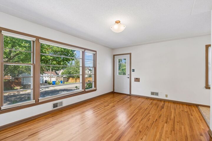 Property Photo: 1538-1540 Hartford Avenue MN 55116