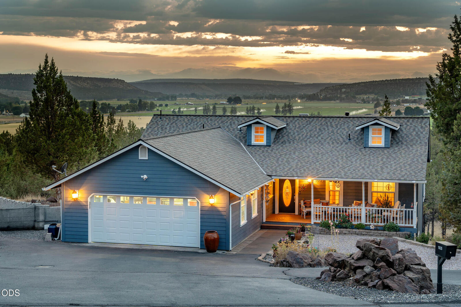 Property Photo:  1035 NE Wyoming Drive  OR 97754 