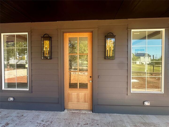 Property Photo:  18436 Boardwalk Crossing  OK 73072 