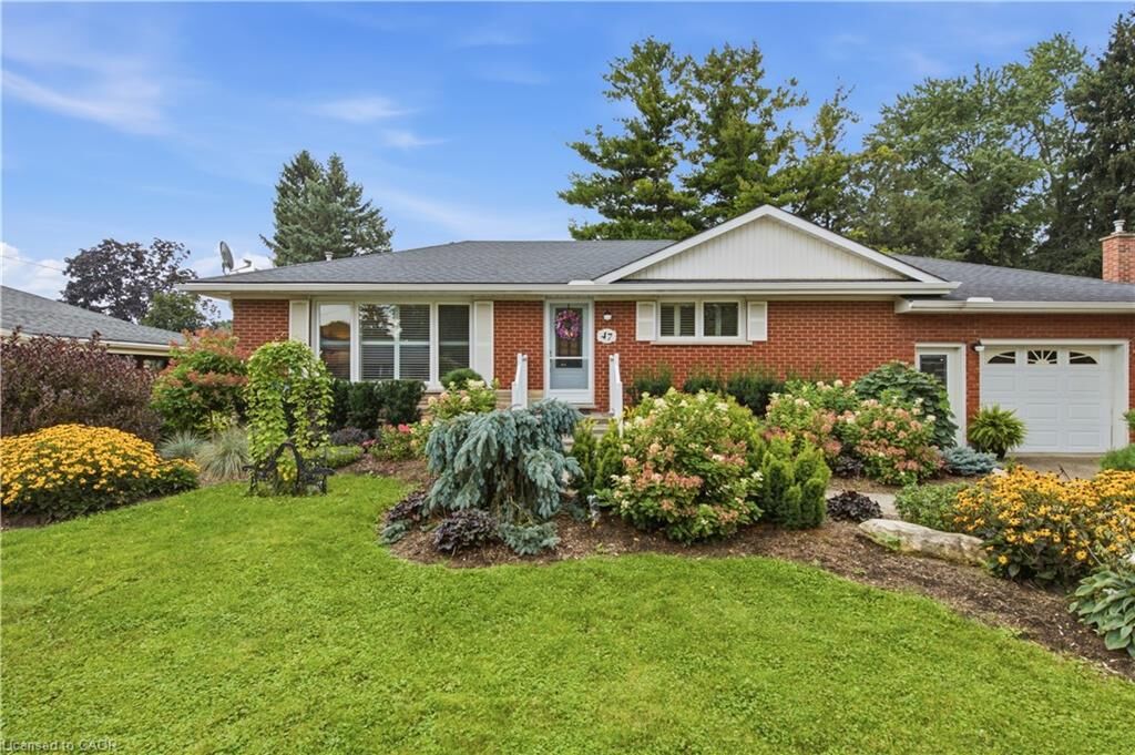 Property Photo:  47 Kensington Avenue  ON N3R 3N9 