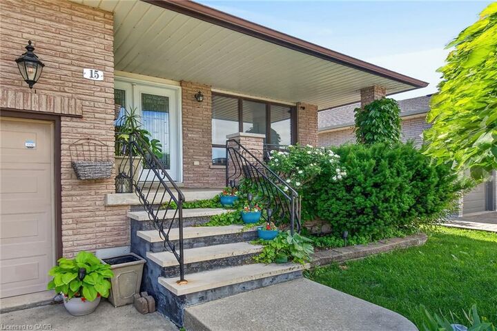 Property Photo:  15 Ellen Avenue  ON L8G 5A9 