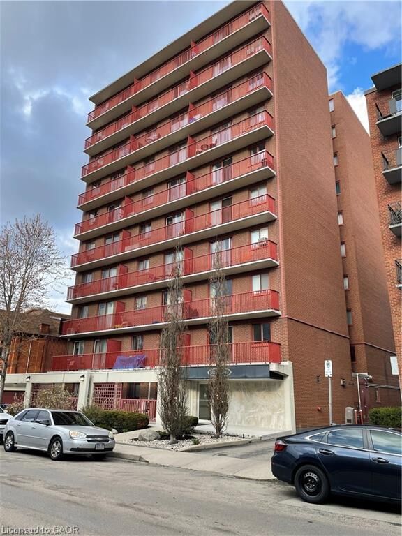 Property Photo:  141 Catharine Street S 903  ON L8N 2J7 