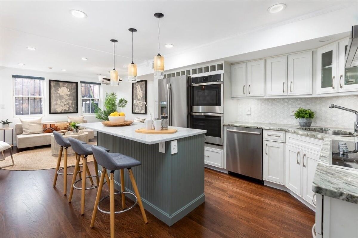Property Photo: 25 Dartmouth St 1 MA 02116