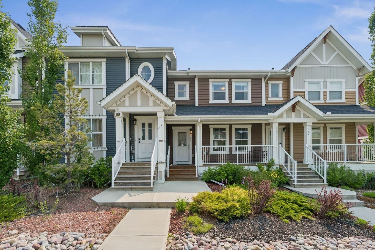 Property Photo:  268 Sunset Road  AB T4C 0H4 