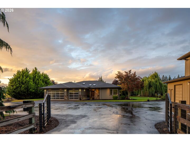 Property Photo:  8073 S Sconce Rd  OR 97013 