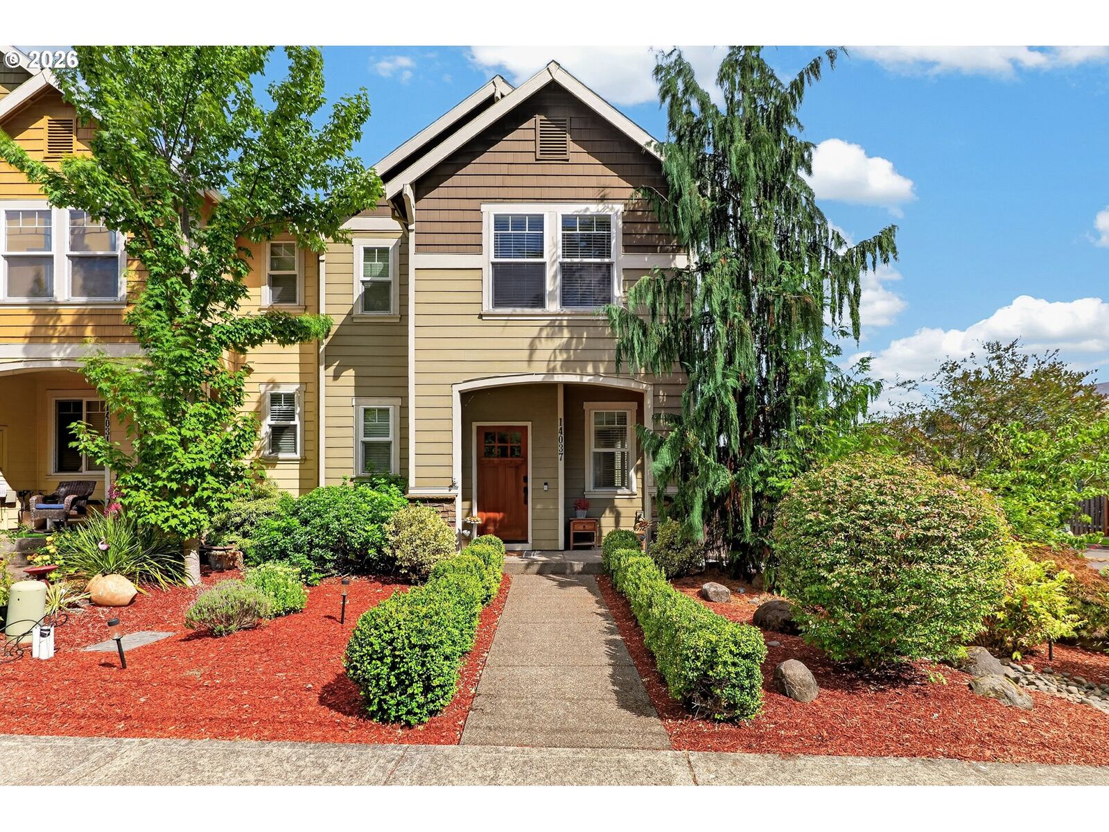 Property Photo: 14037 Caufield Rd OR 97045
