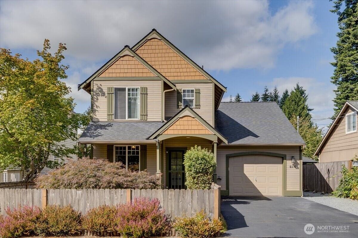 Property Photo: 816 Mill Avenue WA 98290