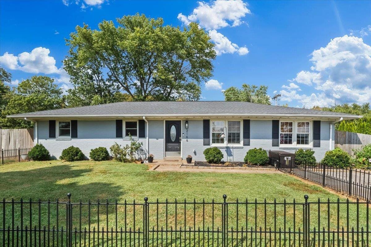 Property Photo:  2166 Porter Pike  KY 42103 