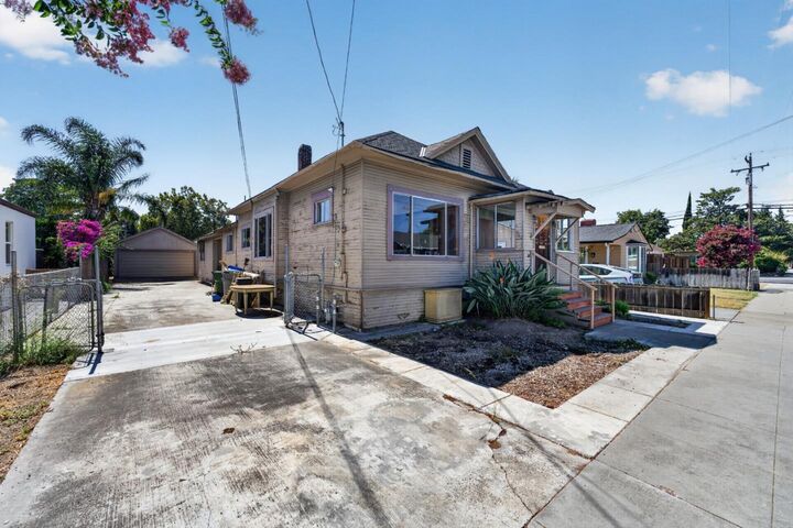 Property Photo:  483 North 12th Street  CA 95112 