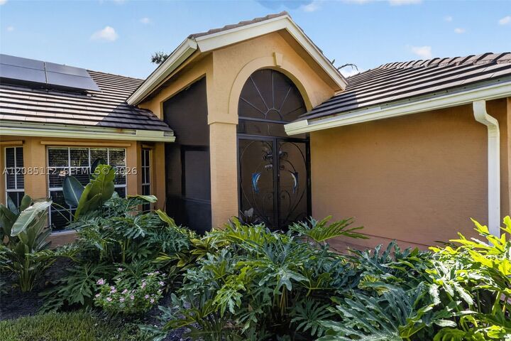 Property Photo: 18620 Misty Lake Dr FL 33458