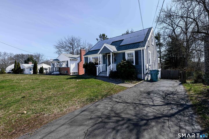 Property Photo: 709 Pine Rock Avenue CT 06514