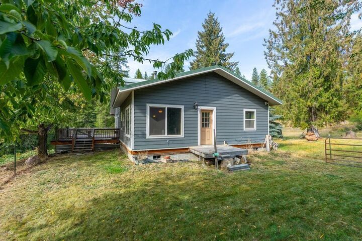 Property Photo:  4457 Grouse Creek Rd  WA 99109 