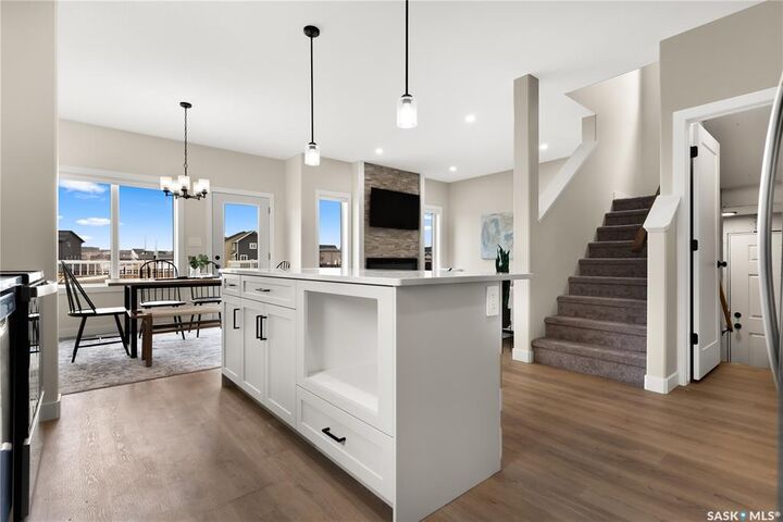Property Photo:  595 Cockcroft Court  SK S7V 1Y8 