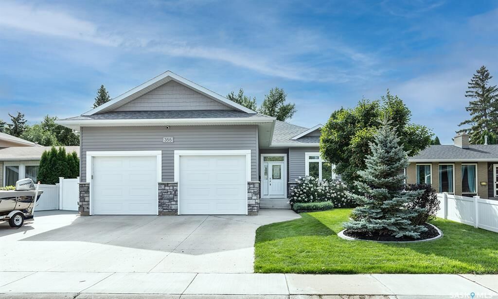 Property Photo: 355 Coppermine Crescent SK S7K 4L5