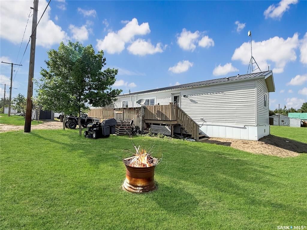 Property Photo:  424 Jerome Street  SK S0N 2X0 