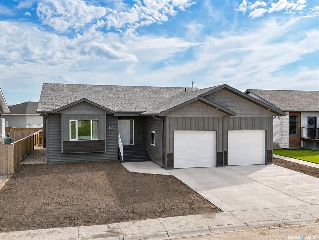 Property Photo: 514 16th Avenue SK S0K 2A0
