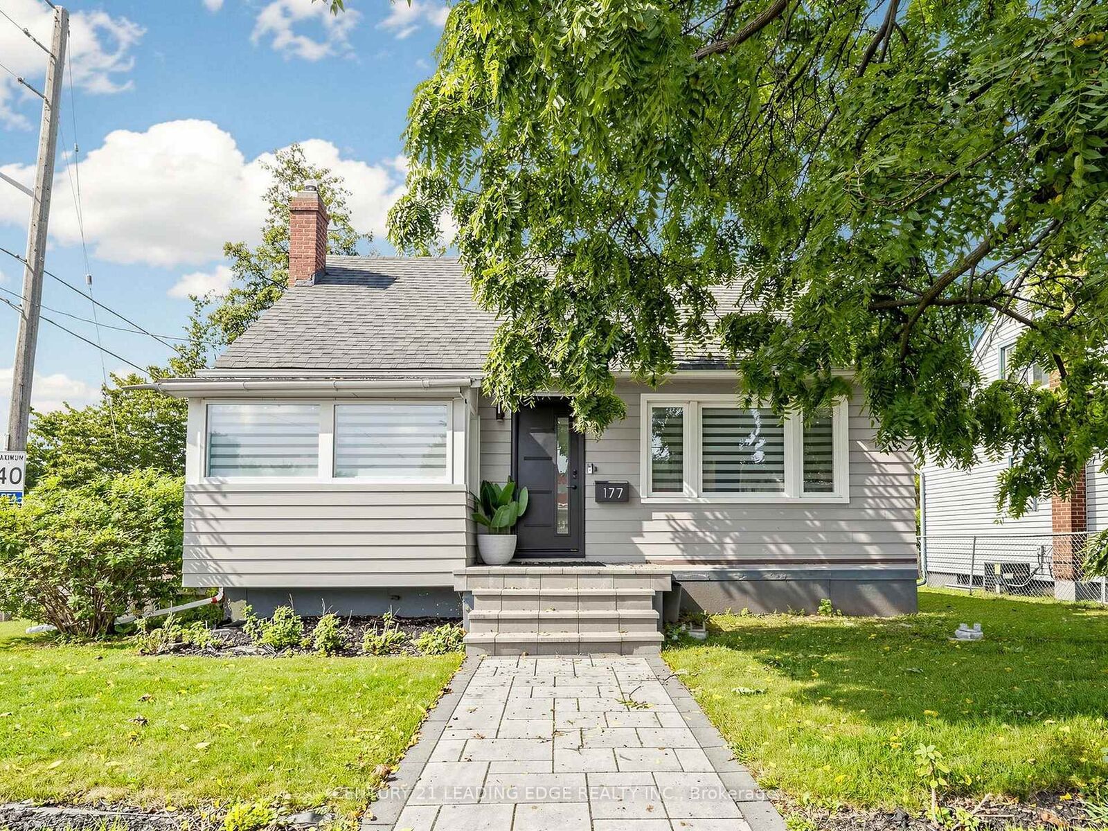 Property Photo:  177 Park Road N  ON L1J 4L5 