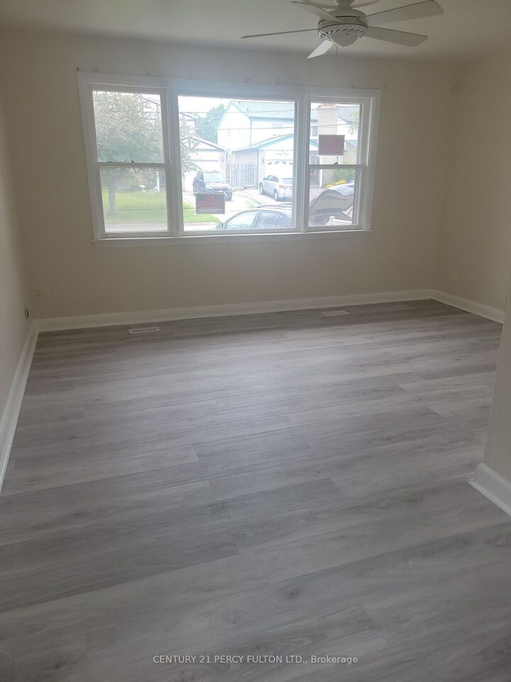 Property Photo:  71 Grace Street Main Floor Only  ON M1J 2M6 