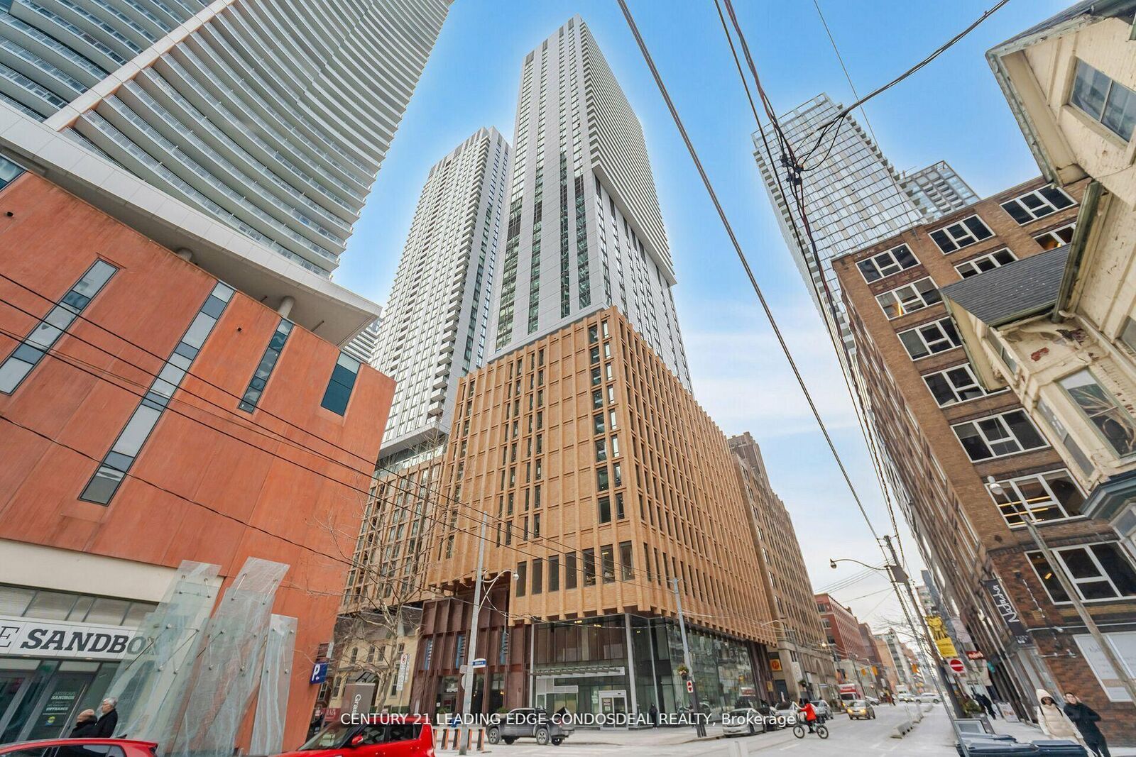 Property Photo:  28 Widmer Street 4929  ON M5V 0T2 