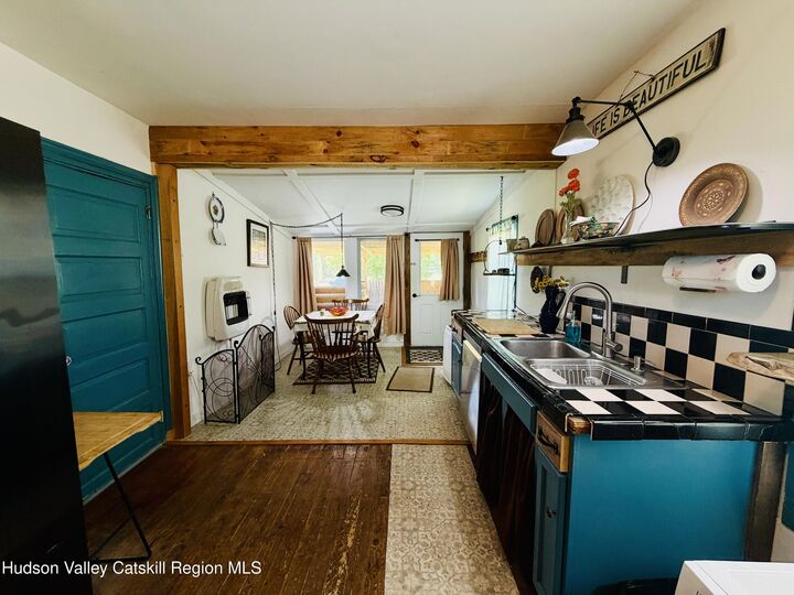 Property Photo:  185 Cronk  NY 12434 