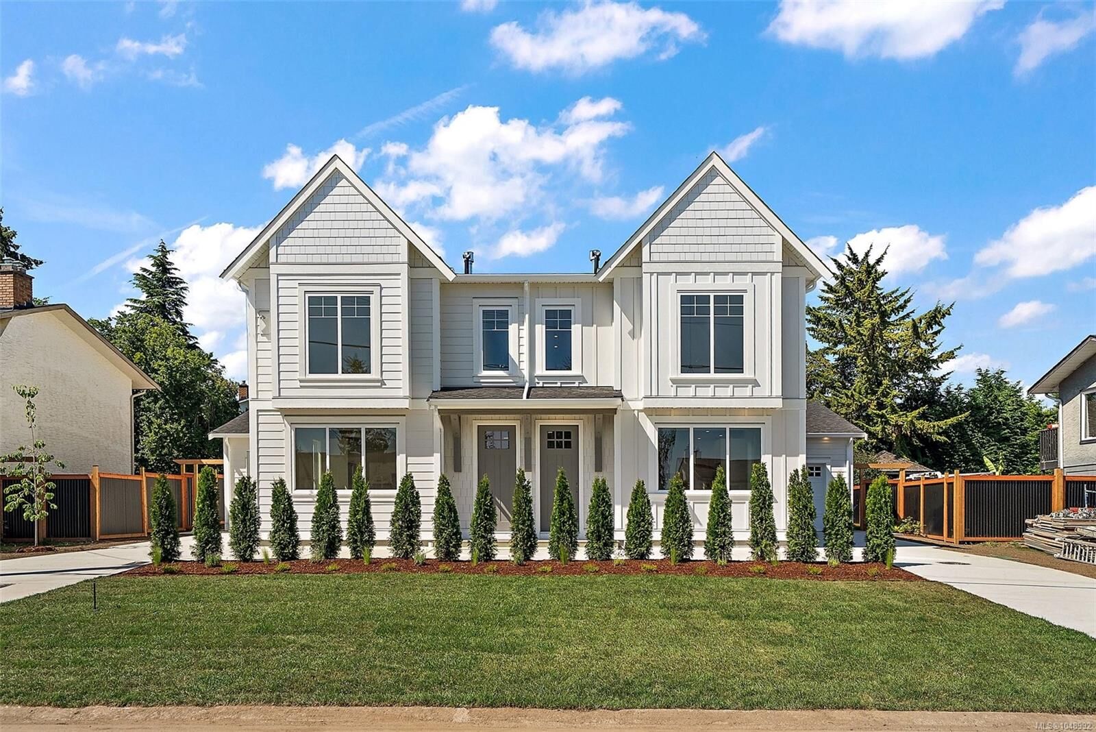 Property Photo:  1870 Doney Rd #102  BC V8M 1K6 