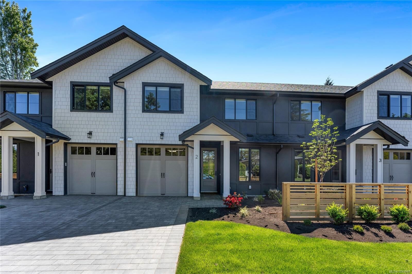 Property Photo:  3333 Henderson Rd #3  BC V8P 5A5 