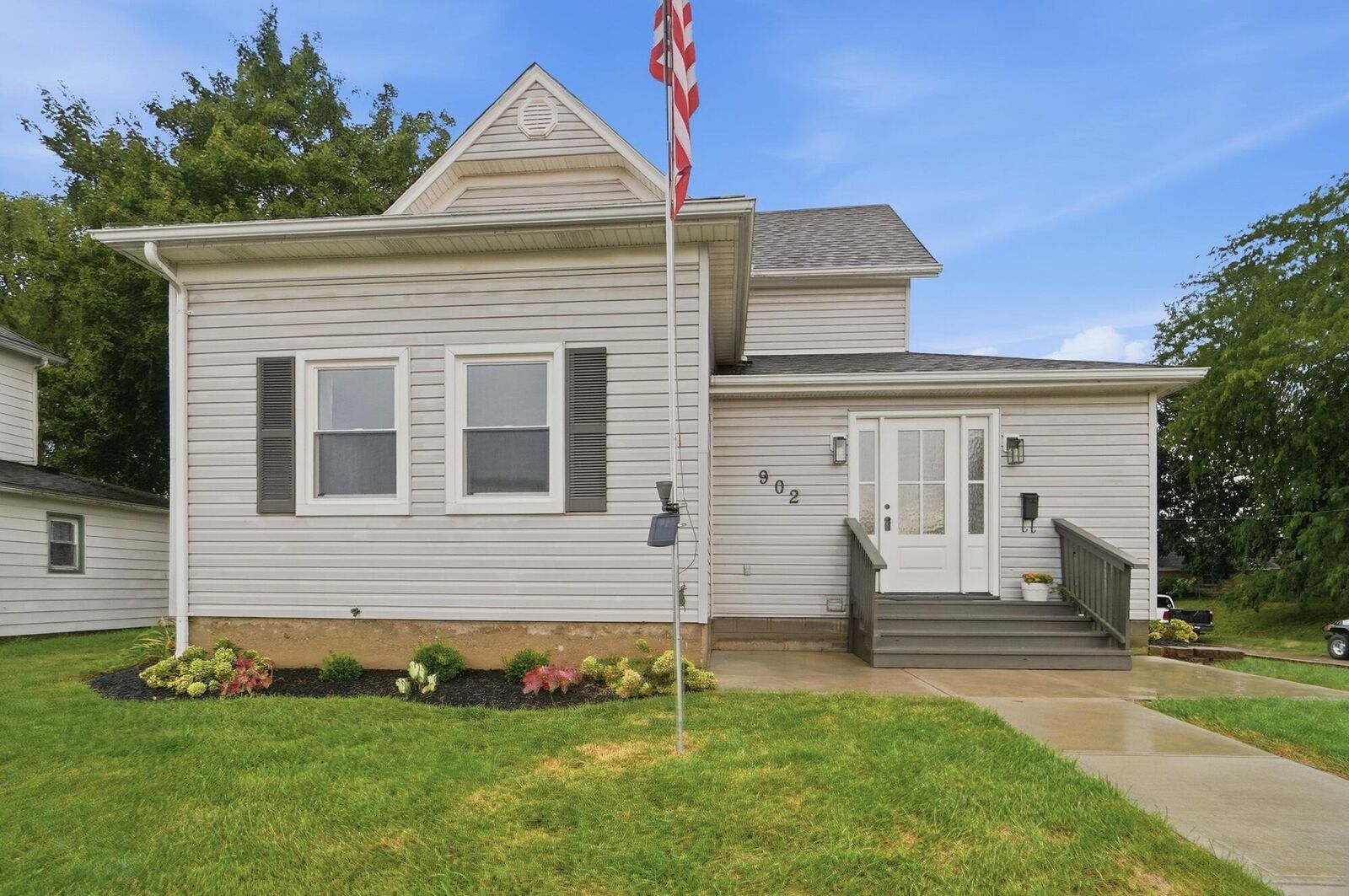 Property Photo:  902 S Mulberry Street  OH 45373 