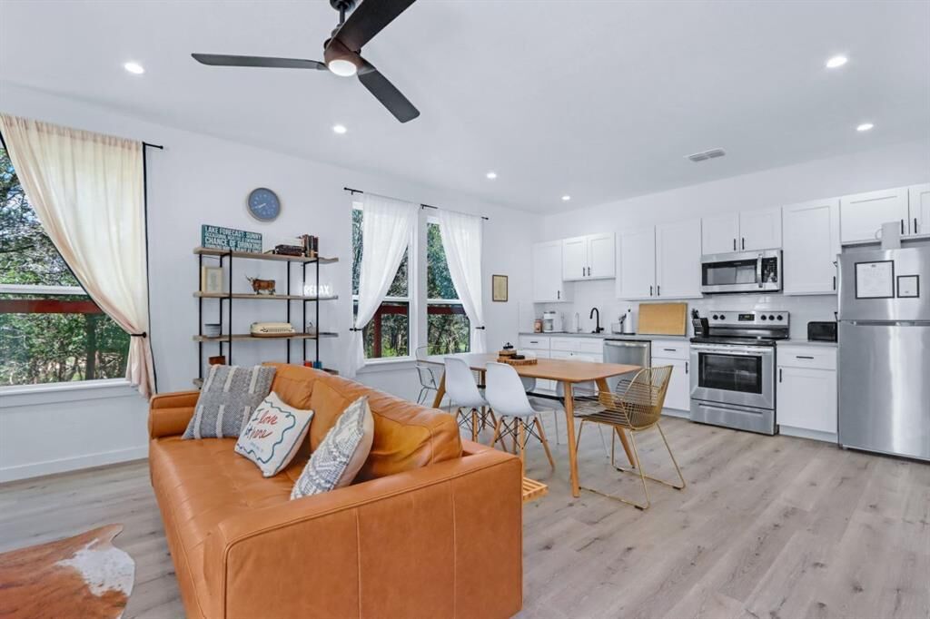 Property Photo: 2076 Dry Creek Creek TX 78133