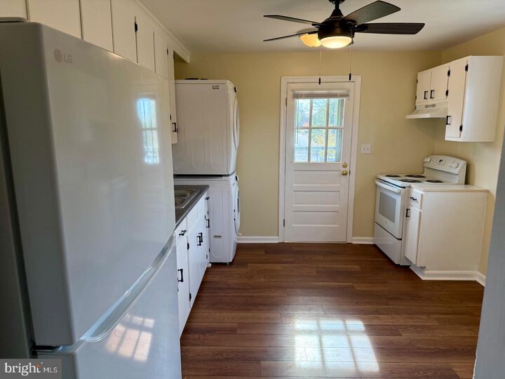 Property Photo:  1428 Payne Street Unit B  VA 22401 
