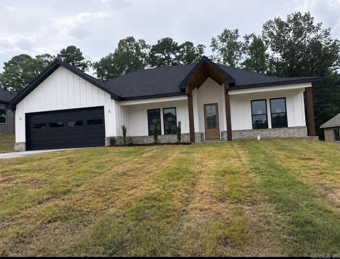 Property Photo:  121 Red Wing Way  AR 72015 