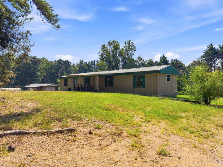 Property Photo:  923 Sagamore Drive  GA 30755 