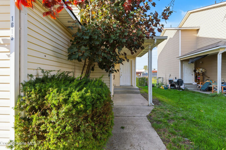 Property Photo: 1613 E Coeur D Alene Ave A &Amp B ID 83854
