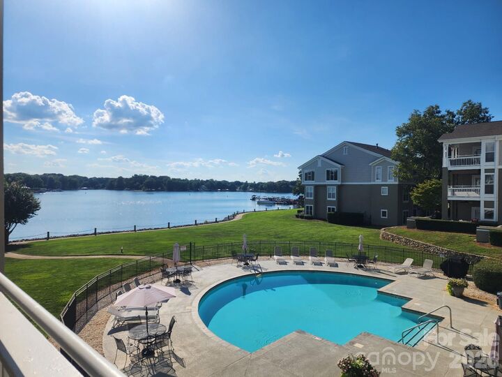 Property Photo:  1332 Torrence Circle  NC 28036 