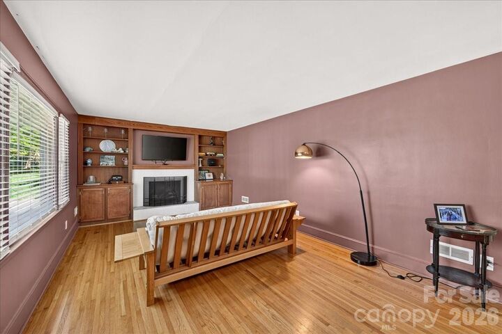 Property Photo:  1442 Plumcrest Drive  NC 28216 