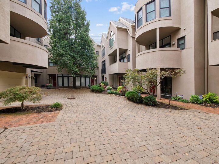 Property Photo:  719 Sycamore Place  OH 43206 