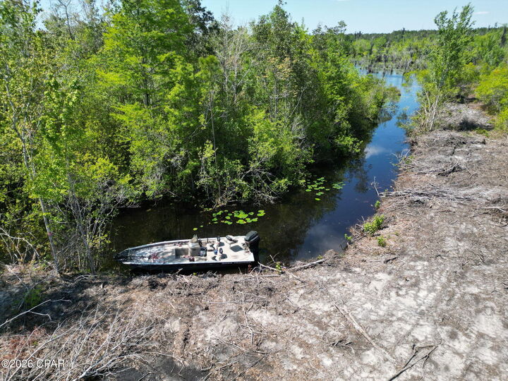 Property Photo: 0 Morganville Road FL 32466