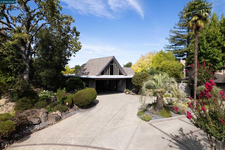 Property Photo:  31 Richelle Ct.  CA 94549 