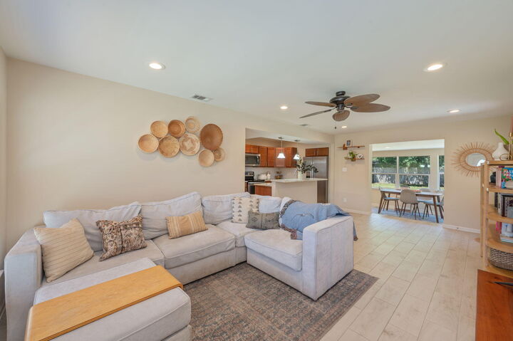 Property Photo: 357 NE Kepner Drive FL 32548