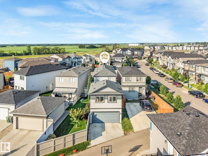 Property Photo: 6603 64 Avenue AB T6P 1N7