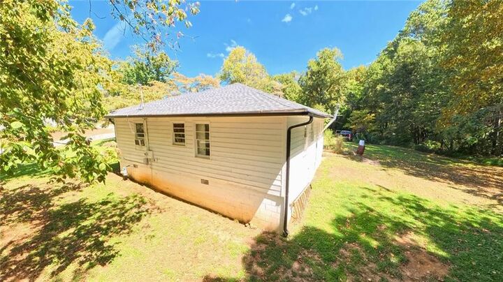 Property Photo:  75 Collins Road  GA 30143 
