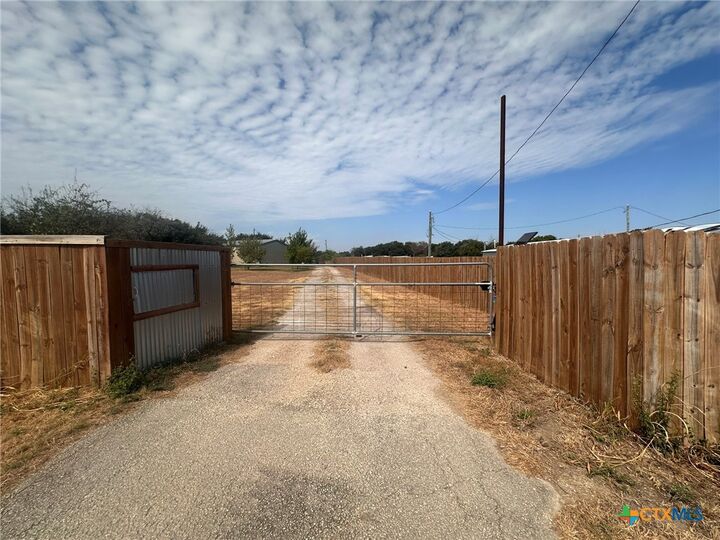 Property Photo:  21381 State Highway 195  TX 76542 
