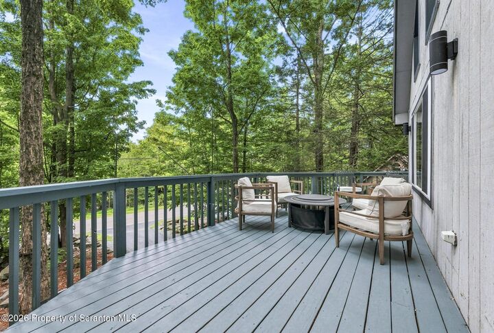 Property Photo:  38 Northgate Road  PA 18436 